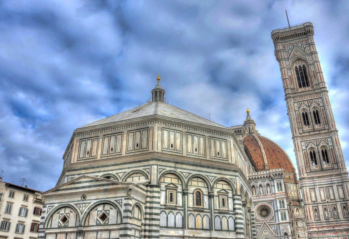 Il Battistero e il Duomo di Fienze, con la vista sulla cupola di Brunelleschi e sul campanile di Giotto